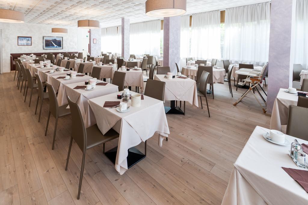 Hotel Garni Losanna بيبيوني المظهر الخارجي الصورة