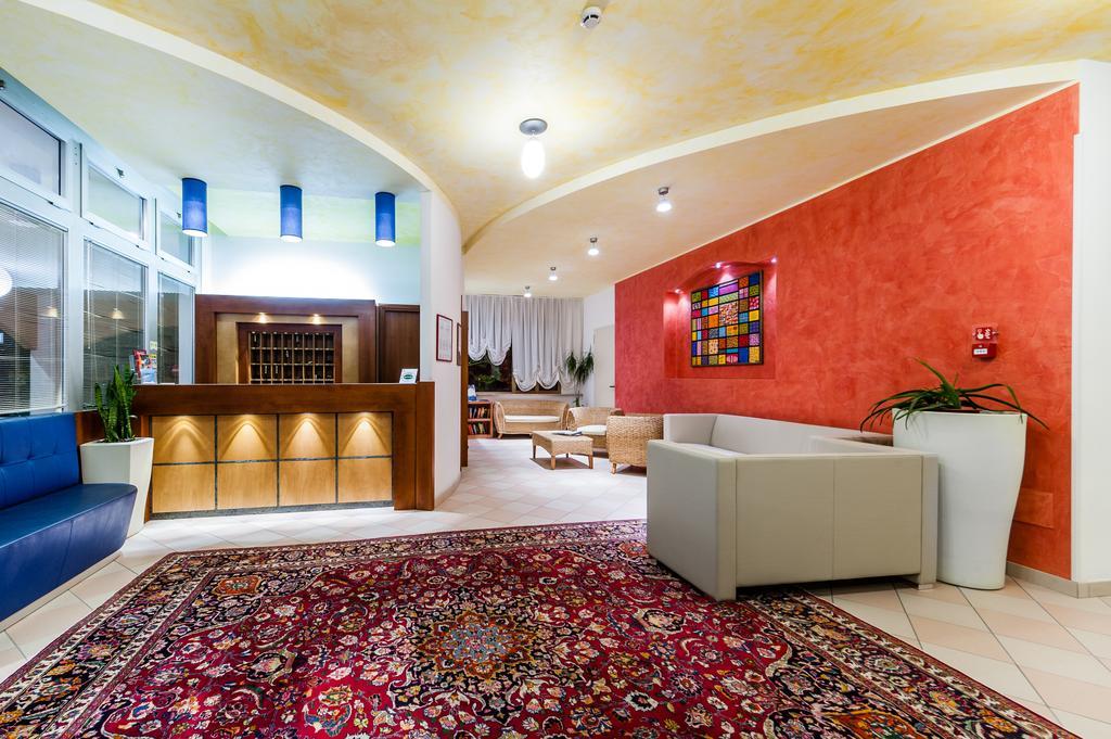 Hotel Garni Losanna بيبيوني المظهر الخارجي الصورة